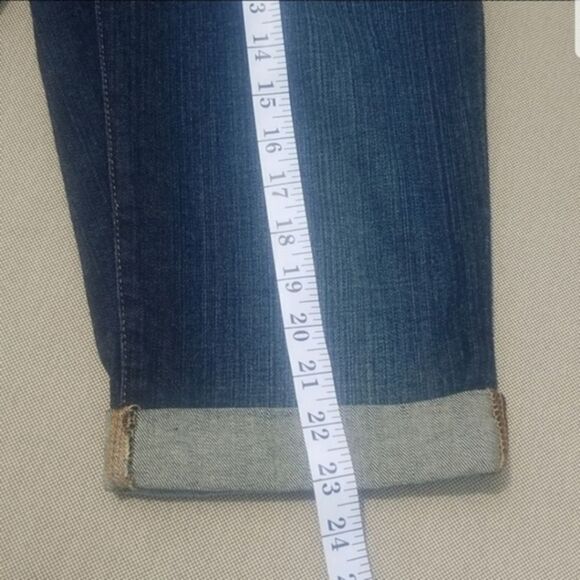 DKNY Shorts Jean Women's 6 Dark Wash Bermuda Zip and Button Up - Picture 6 of 10